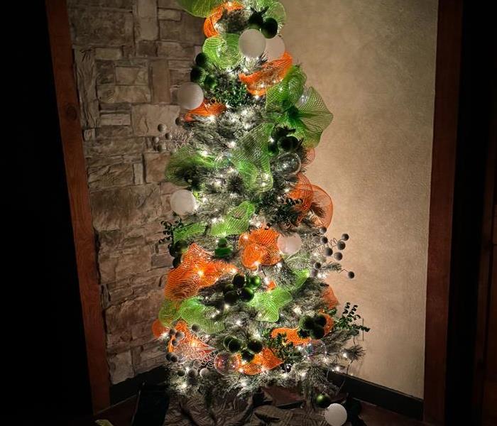 SERVPRO lite up Christmas tree